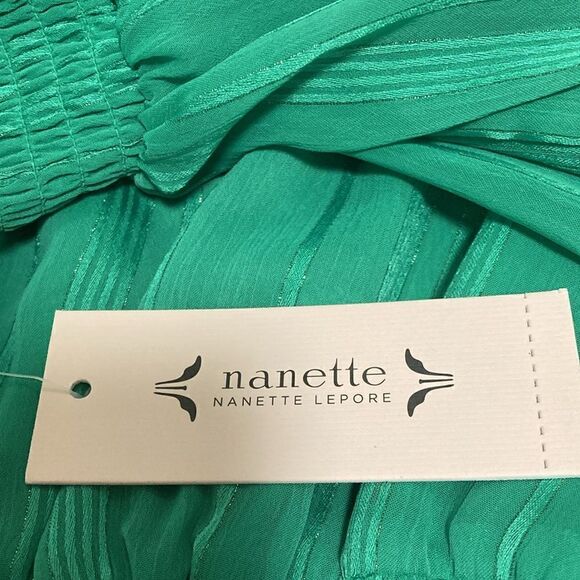 NWT Nanette by Nanette Lepore Shadow Stripe Long Sleeve Smocked Dress in Green. - Picture 7 of 9